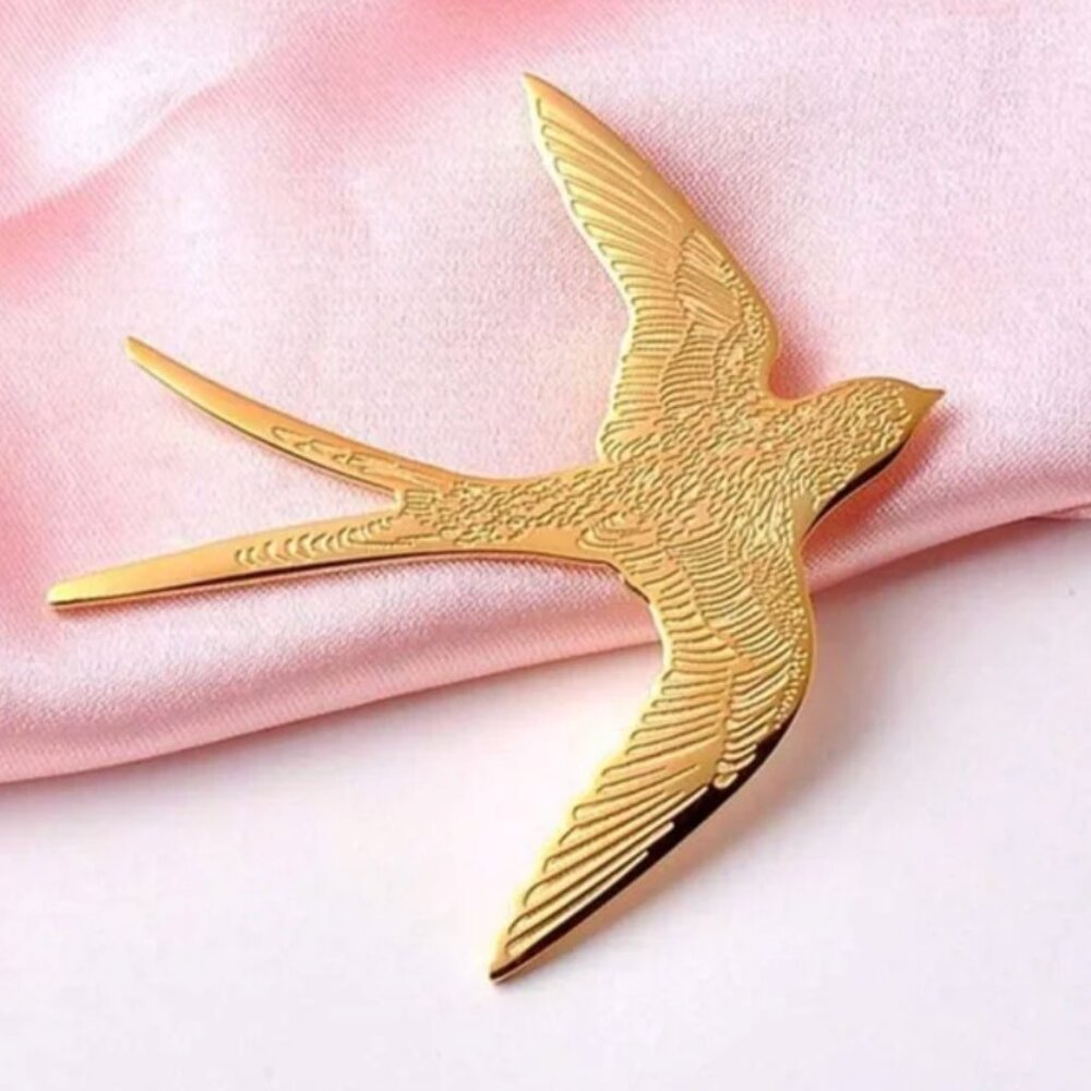 Gold Bird Brooch NWOT - Picture 2 of 2